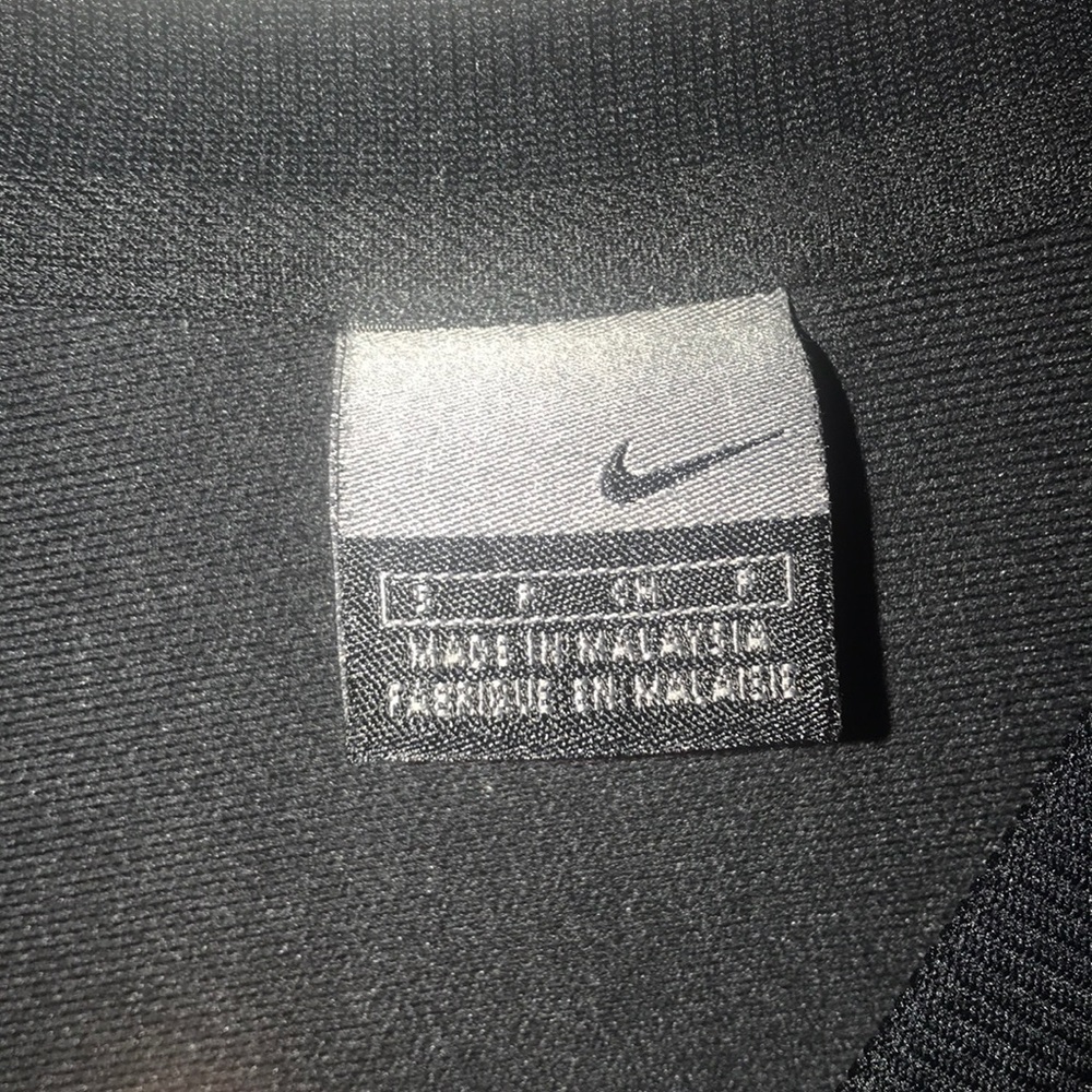 Nike Black Crewneck - Picture 5 of 5